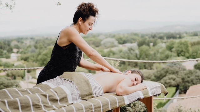 Lamia massage cavaillon à domicile